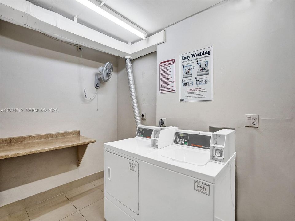 For Rent: $2,000 (2 beds, 2 baths, 1100 Square Feet)