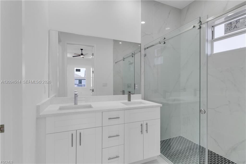 For Rent: $2,200 (3 beds, 2 baths, 0 Square Feet)