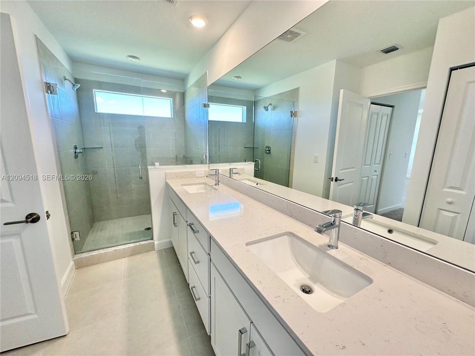 В аренду: $3,890 (4 спален, 3 ванн, 2312 Квадратных фут)