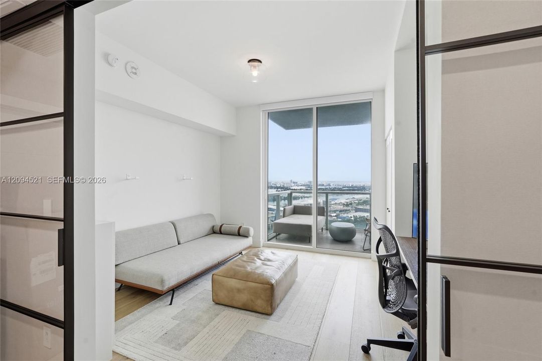 For Sale: $1,700,000 (3 beds, 3 baths, 1795 Square Feet)