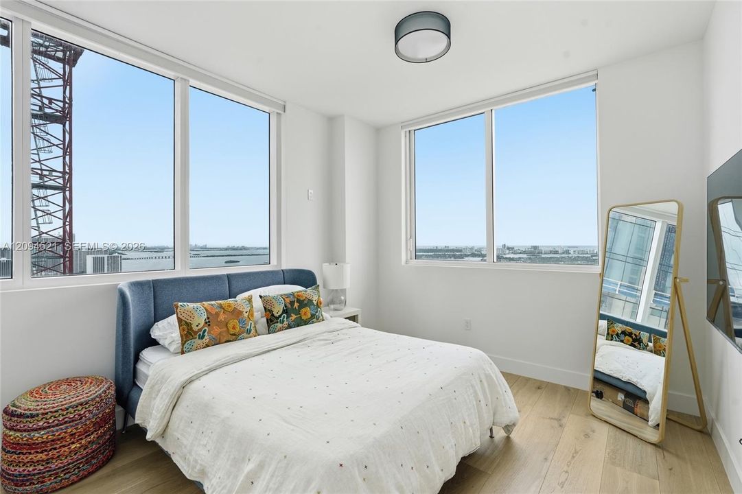 For Sale: $1,700,000 (3 beds, 3 baths, 1795 Square Feet)