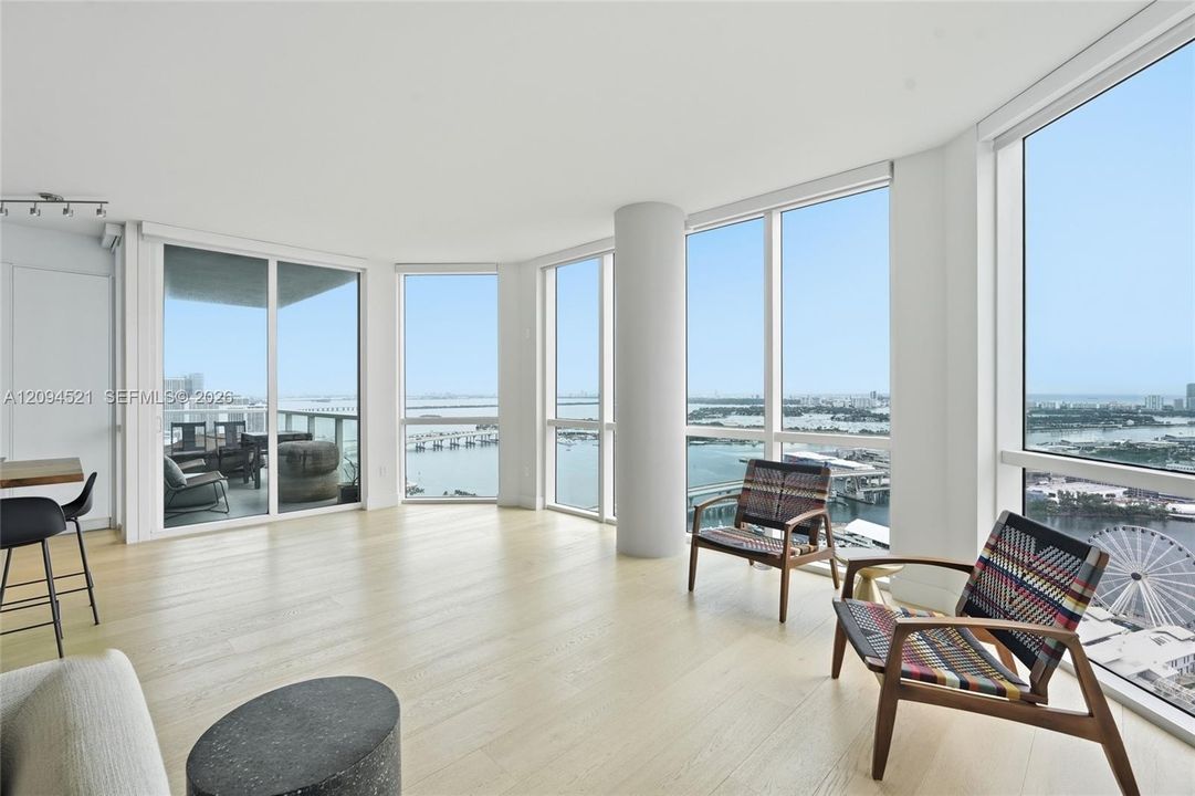 For Sale: $1,700,000 (3 beds, 3 baths, 1795 Square Feet)