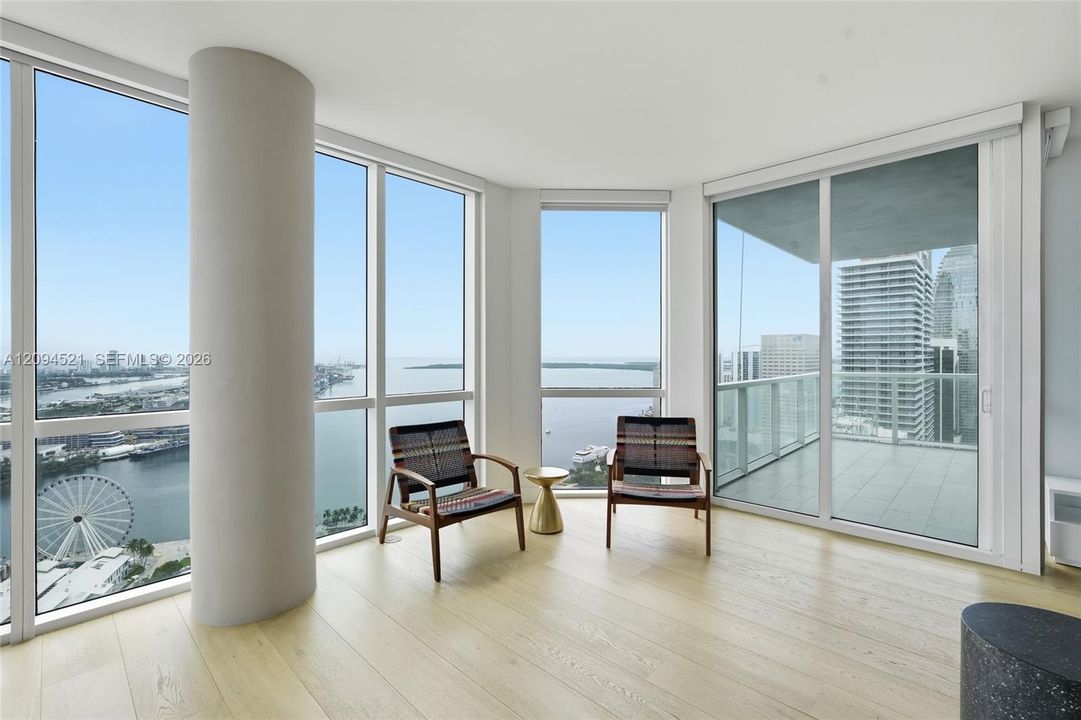 For Sale: $1,700,000 (3 beds, 3 baths, 1795 Square Feet)