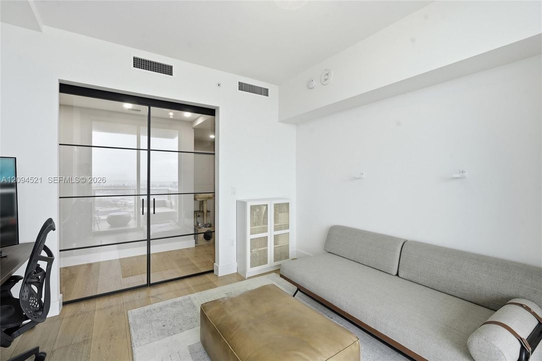 For Sale: $1,700,000 (3 beds, 3 baths, 1795 Square Feet)