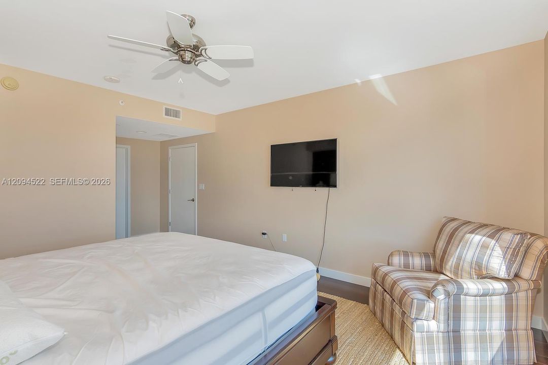 En Venta: $1,425,000 (3 camas, 3 baños, 1888 Pies cuadrados)