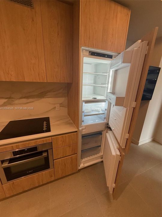 For Sale: $355,900 (0 beds, 1 baths, 321 Square Feet)
