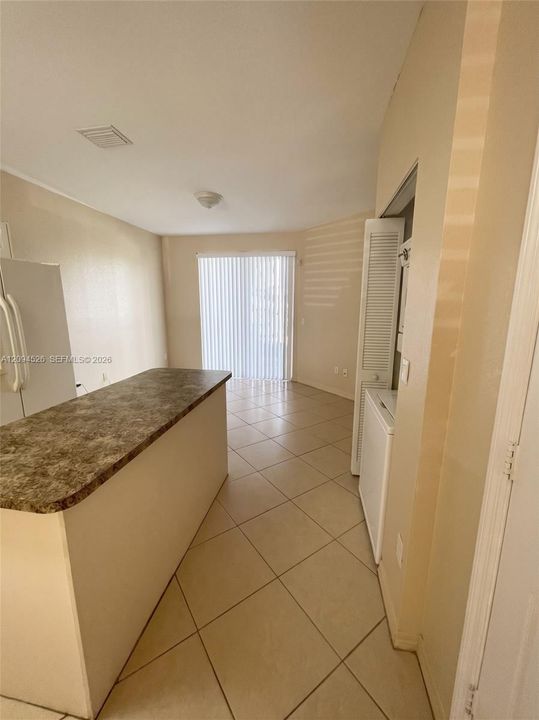 En Venta: $239,000 (3 camas, 2 baños, 1318 Pies cuadrados)