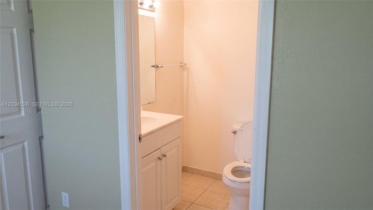 En Venta: $239,000 (3 camas, 2 baños, 1318 Pies cuadrados)