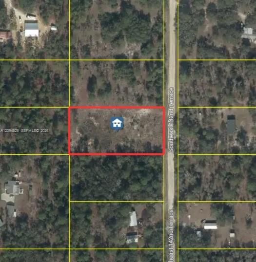 En Venta: $38,000 (1.25 acres)