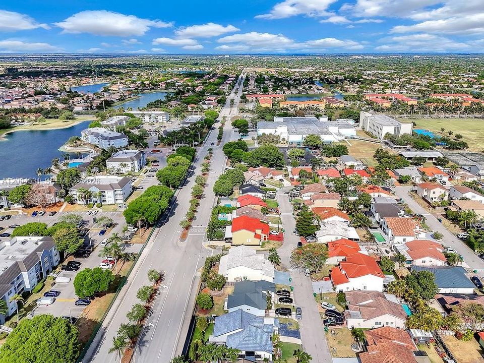 For Rent: $3,600 (3 beds, 2 baths, 1193 Square Feet)