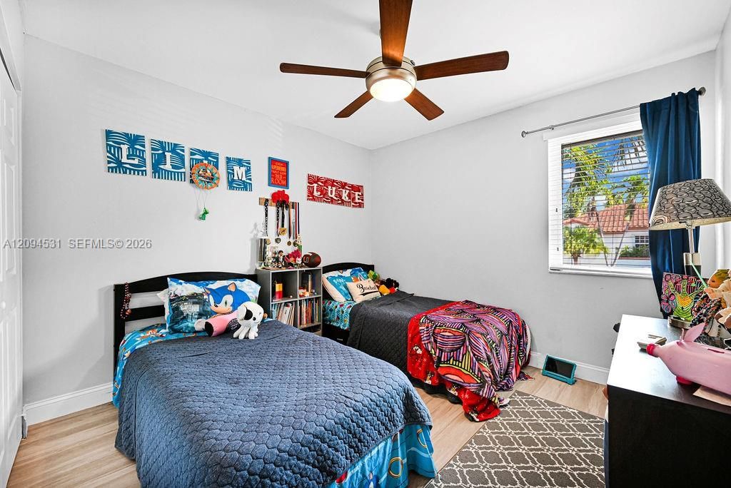For Rent: $3,600 (3 beds, 2 baths, 1193 Square Feet)