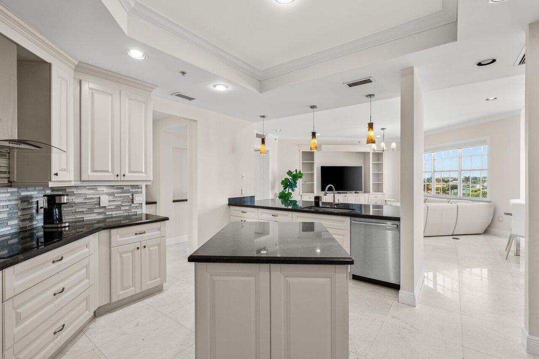 010-3000SHighwayA1a-402-Jupiter-FL-33477
