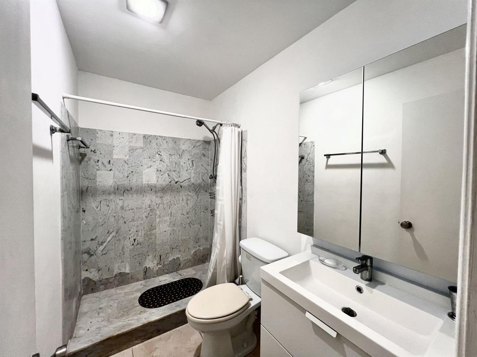 Secondary Bath