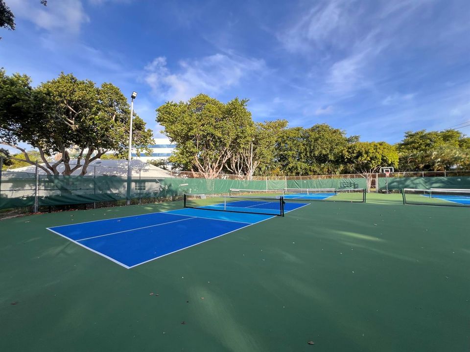 Pickleball Courts