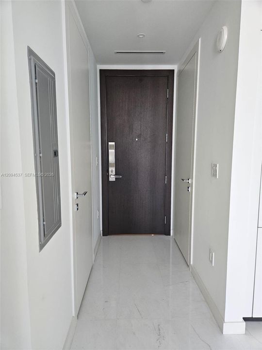 For Rent: $6,300 (1 beds, 1 baths, 679 Square Feet)