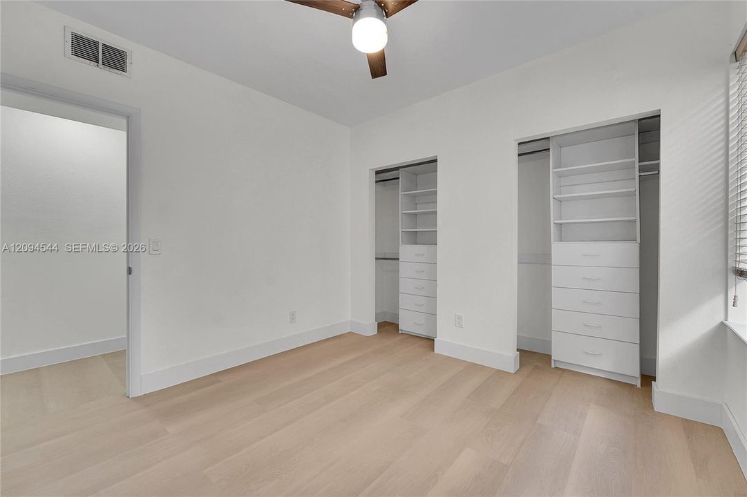 For Rent: $3,000 (2 beds, 2 baths, 800 Square Feet)