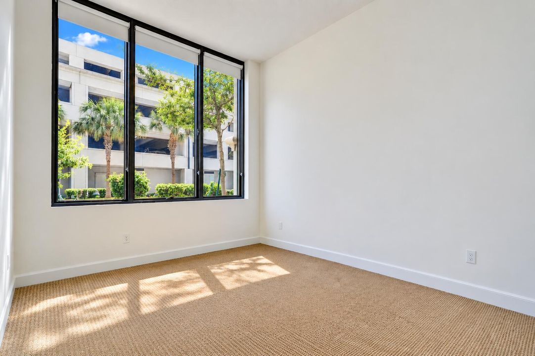 1st fl bedroom or office