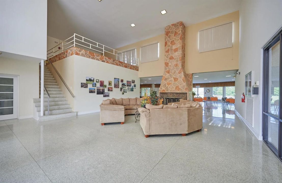 ILE LOBBY