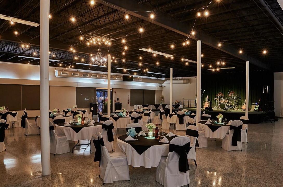 ILE CLUBHOUSE BALLROOM PARTY