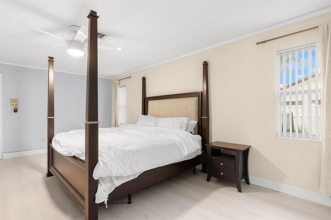 34-web-or-mls-1852 Nw 82 nd Ave Coral Sp