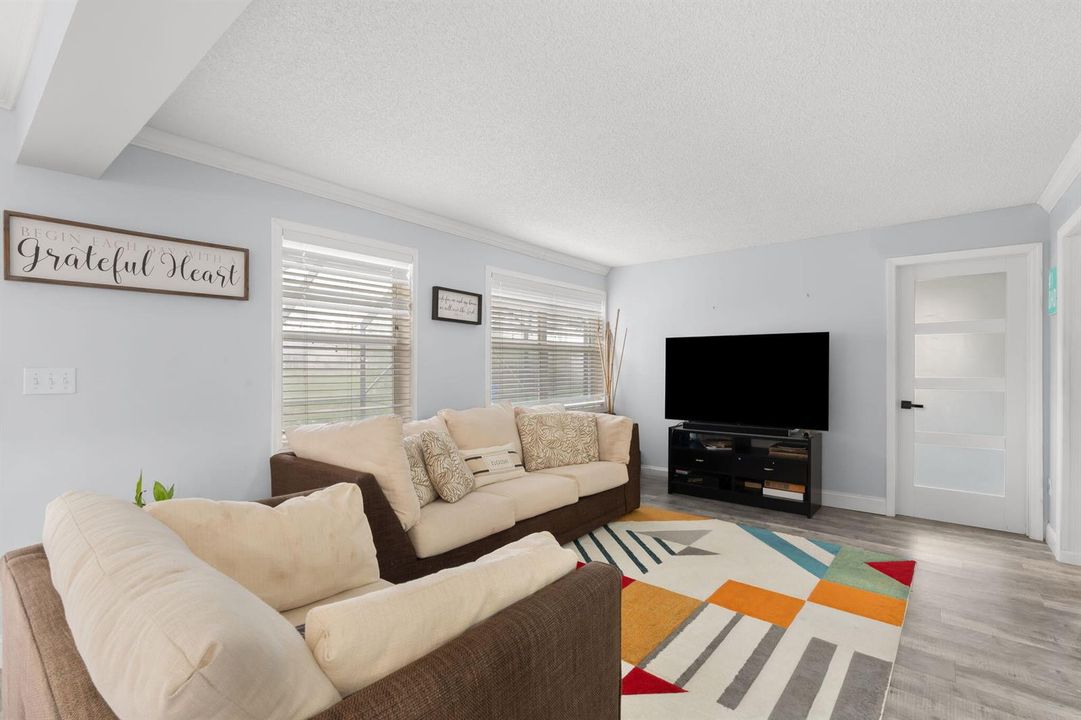 31-web-or-mls-1852 Nw 82 nd Ave Coral Sp