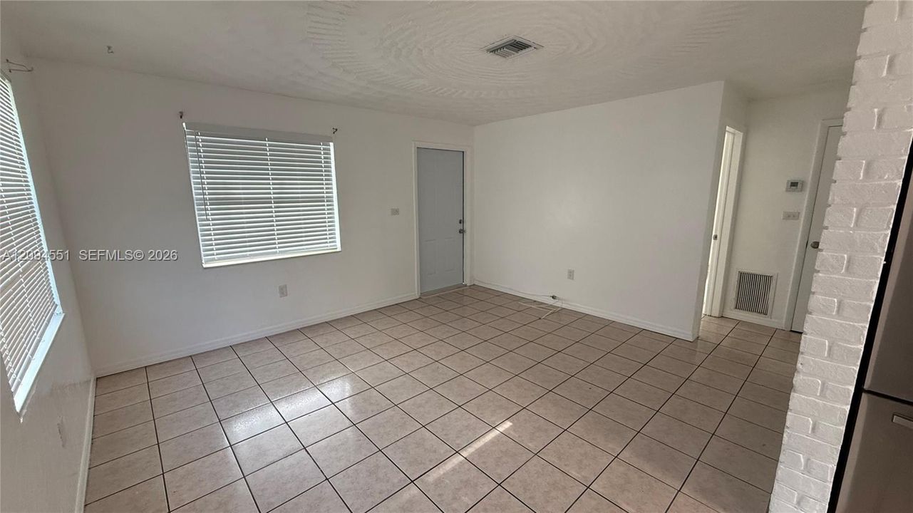 En Venta: $425,000 (0 camas, 0 baños, 1699 Pies cuadrados)