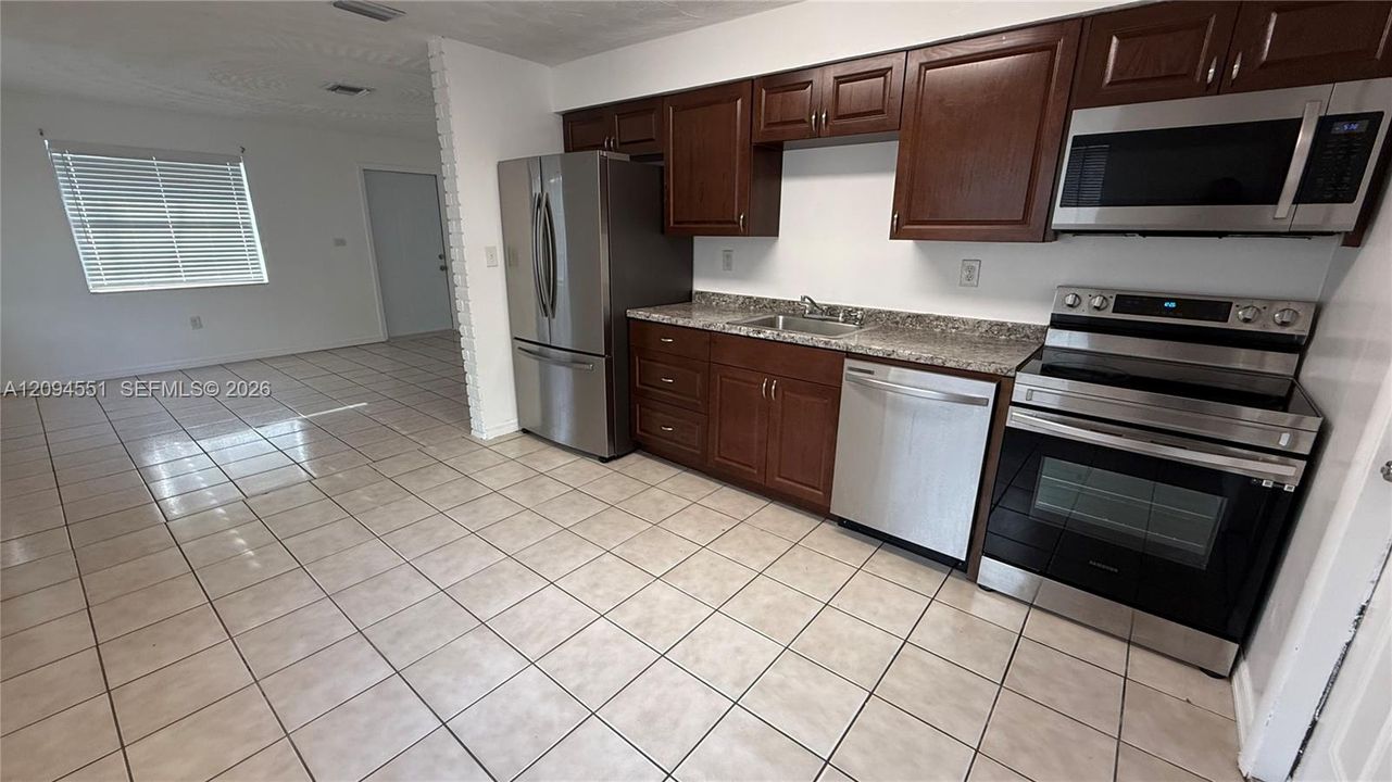 En Venta: $425,000 (0 camas, 0 baños, 1699 Pies cuadrados)