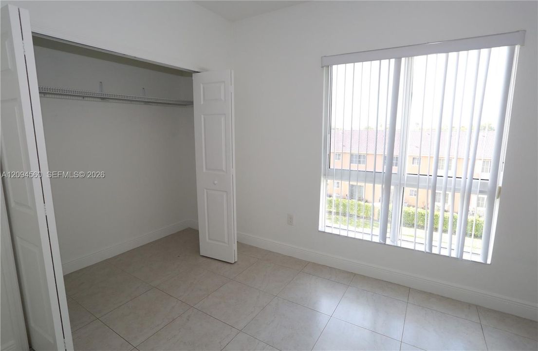 В аренду: $2,200 (2 спален, 2 ванн, 1000 Квадратных фут)
