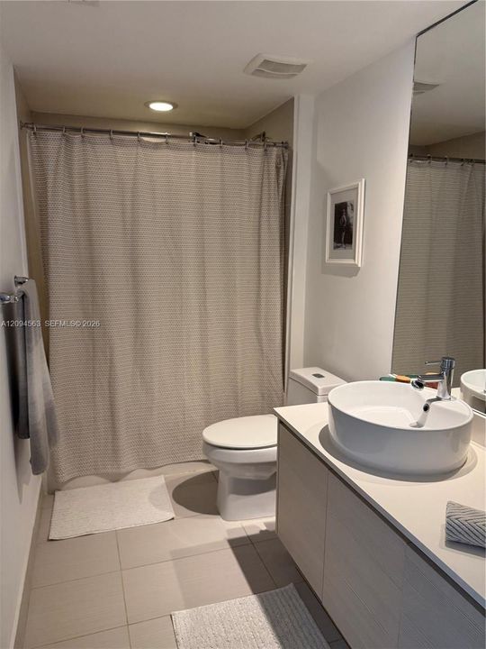 En Venta: $550,000 (2 camas, 2 baños, 951 Pies cuadrados)