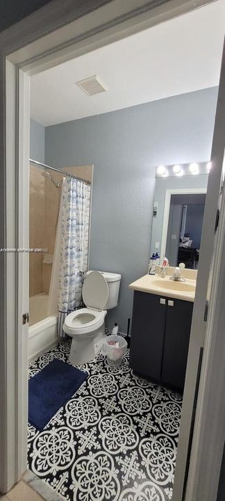 В аренду: $4,350 (4 спален, 3 ванн, 2322 Квадратных фут)