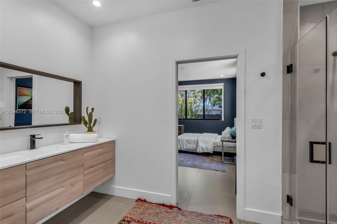 В аренду: $19,000 (5 спален, 4 ванн, 3866 Квадратных фут)