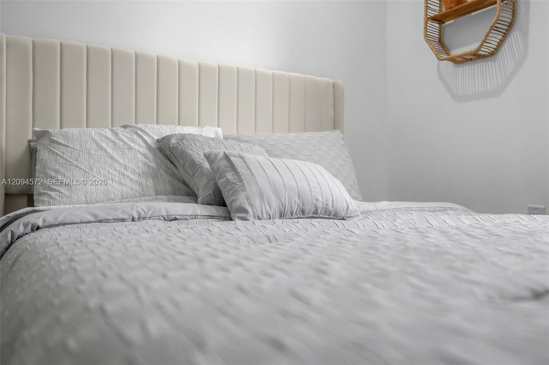 В аренду: $19,000 (5 спален, 4 ванн, 3866 Квадратных фут)