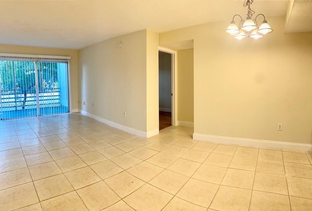 En Venta: $182,000 (2 camas, 2 baños, 1252 Pies cuadrados)