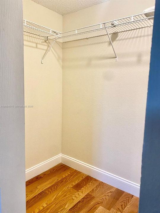 En Venta: $182,000 (2 camas, 2 baños, 1252 Pies cuadrados)