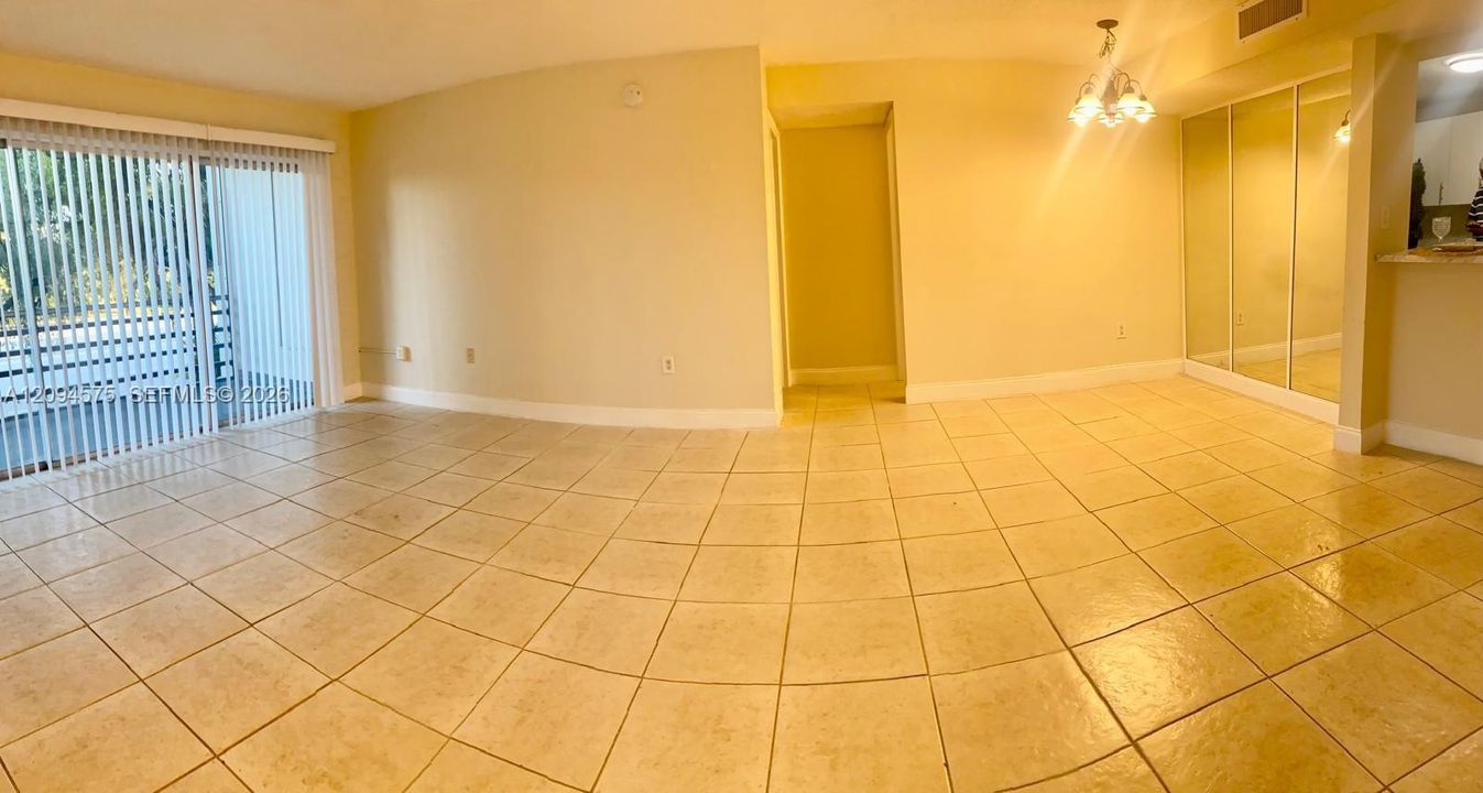 En Venta: $182,000 (2 camas, 2 baños, 1252 Pies cuadrados)