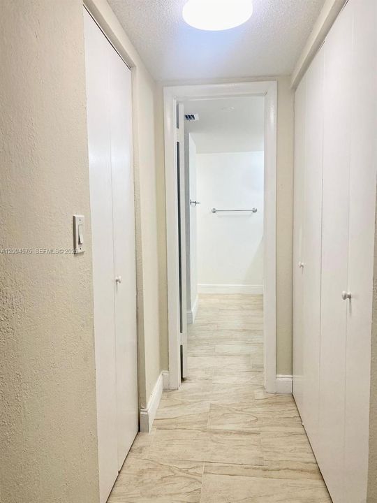 En Venta: $182,000 (2 camas, 2 baños, 1252 Pies cuadrados)