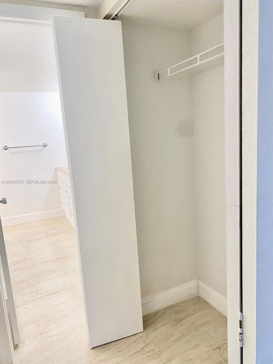 En Venta: $182,000 (2 camas, 2 baños, 1252 Pies cuadrados)