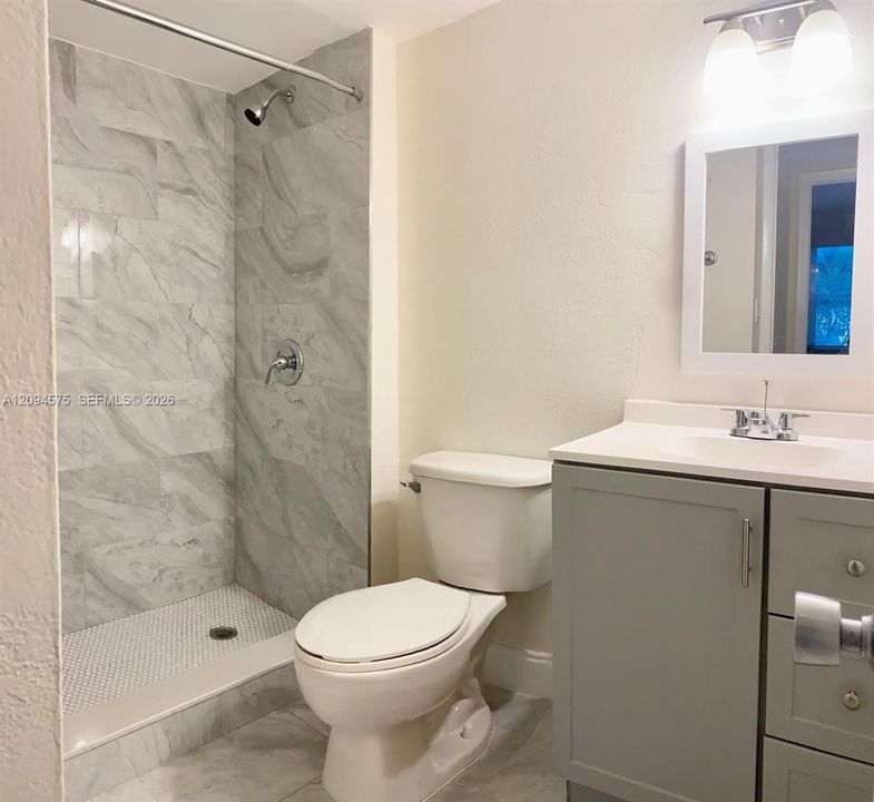 En Venta: $182,000 (2 camas, 2 baños, 1252 Pies cuadrados)