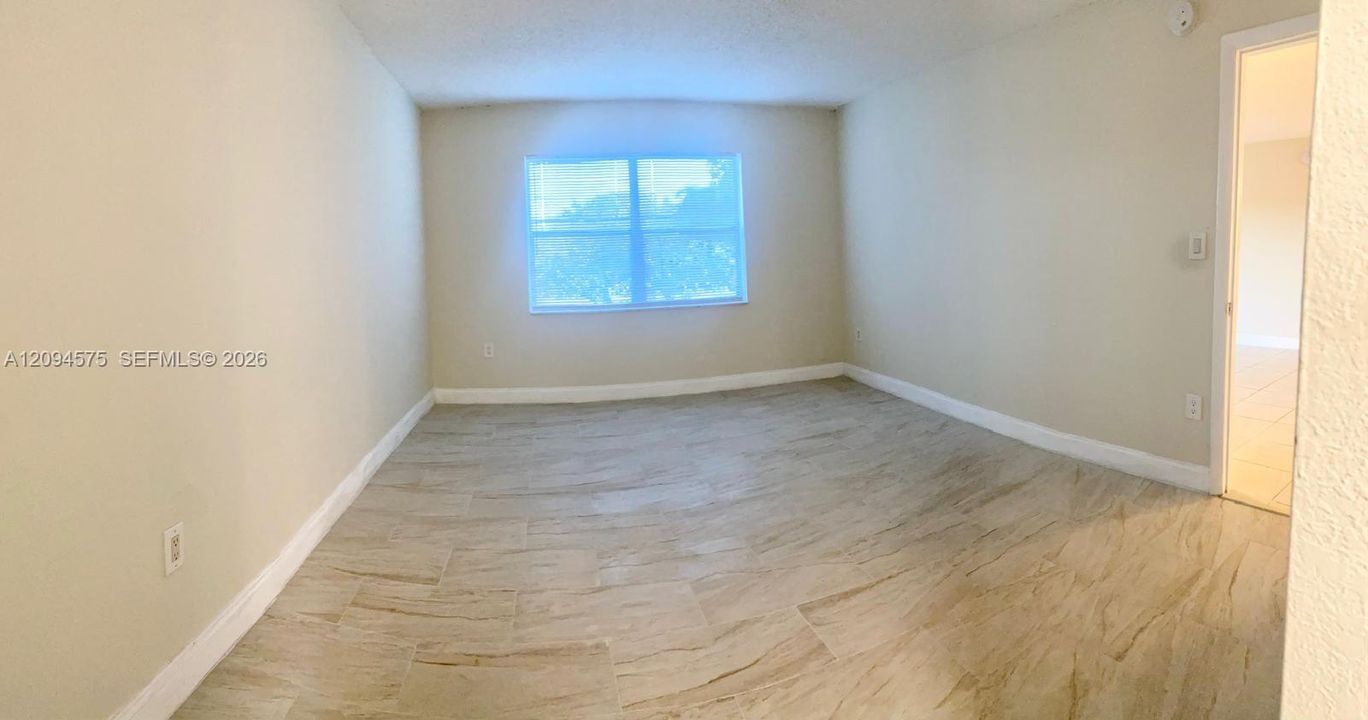 En Venta: $182,000 (2 camas, 2 baños, 1252 Pies cuadrados)
