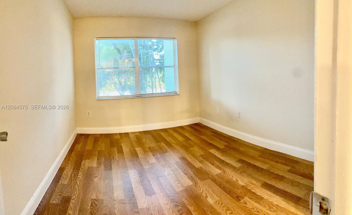 En Venta: $182,000 (2 camas, 2 baños, 1252 Pies cuadrados)