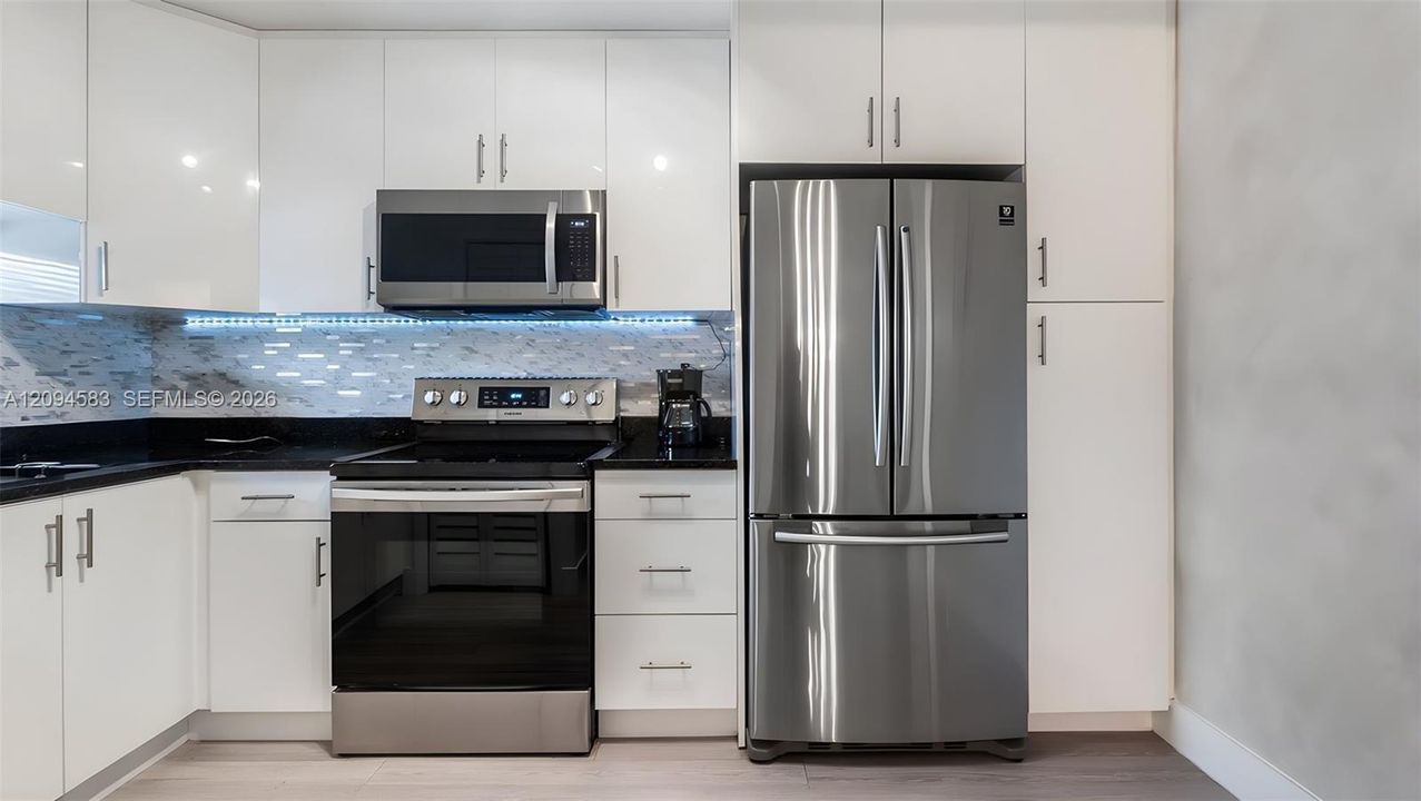 En Venta: $164,999 (1 camas, 1 baños, 900 Pies cuadrados)