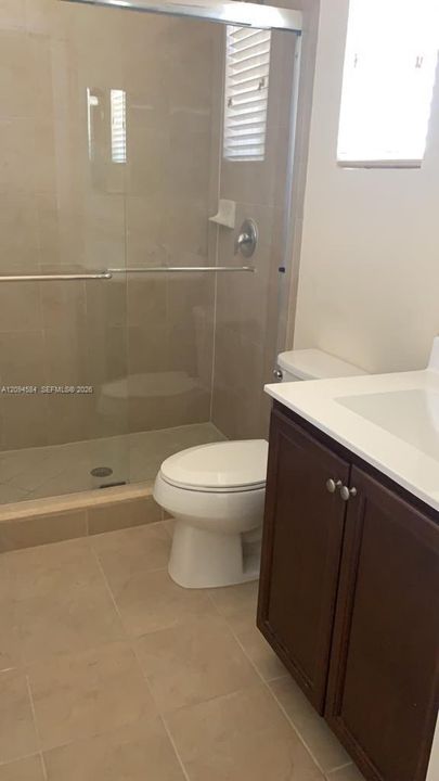 For Sale: $299,000 (3 beds, 3 baths, 1365 Square Feet)