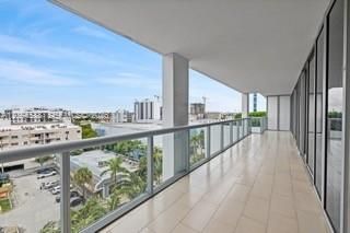 На продажу: $729,000 (2 спален, 2 ванн, 1035 Квадратных фут)