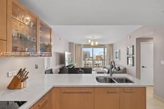 На продажу: $729,000 (2 спален, 2 ванн, 1035 Квадратных фут)