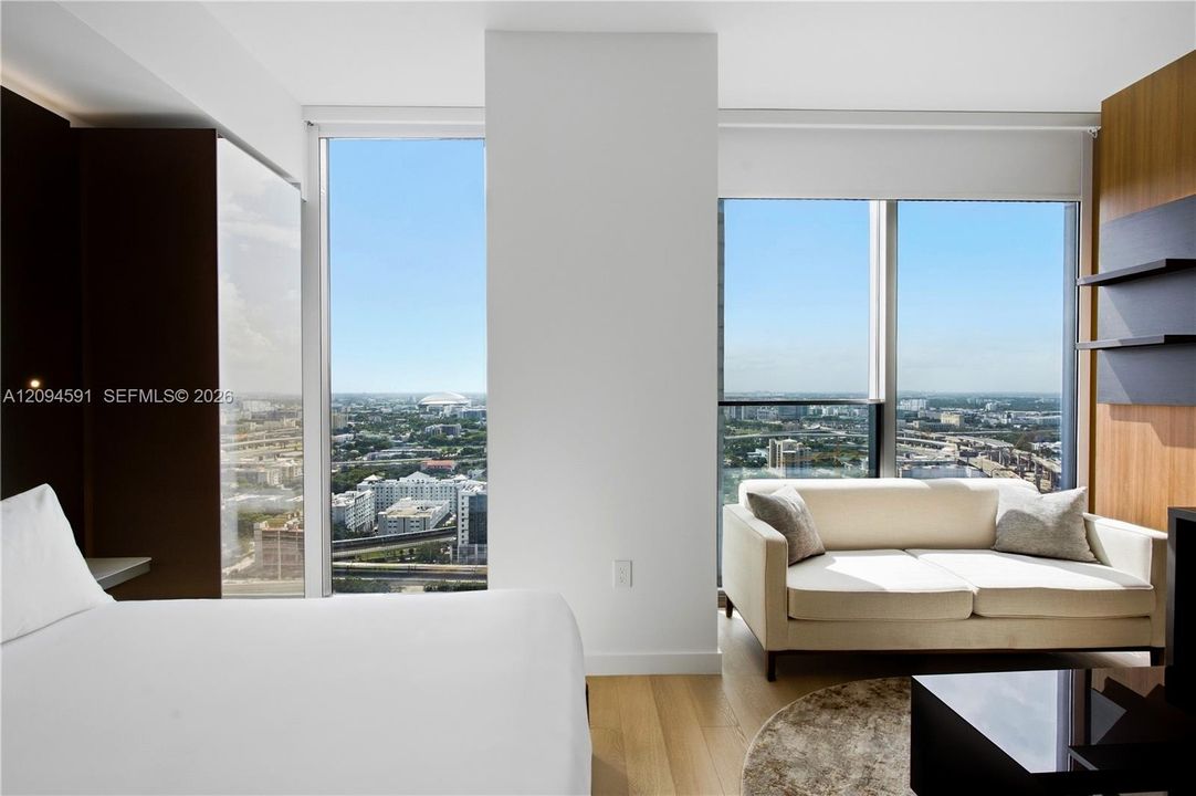 For Sale: $560,000 (0 beds, 1 baths, 460 Square Feet)