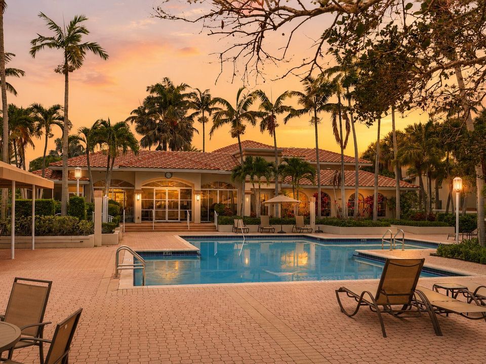 SunsetPool
