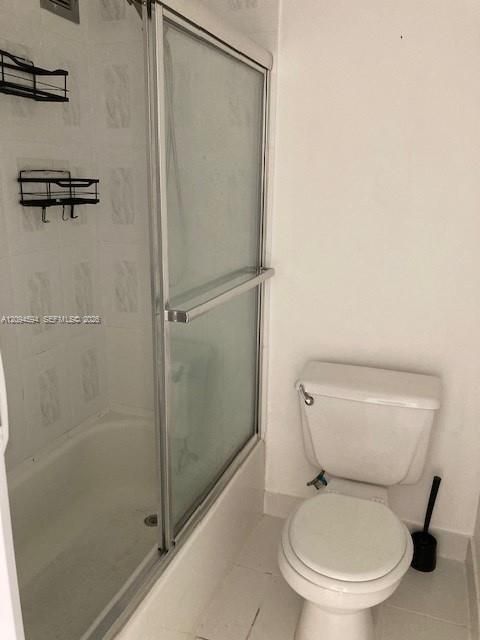 For Rent: $2,550 (2 beds, 2 baths, 988 Square Feet)