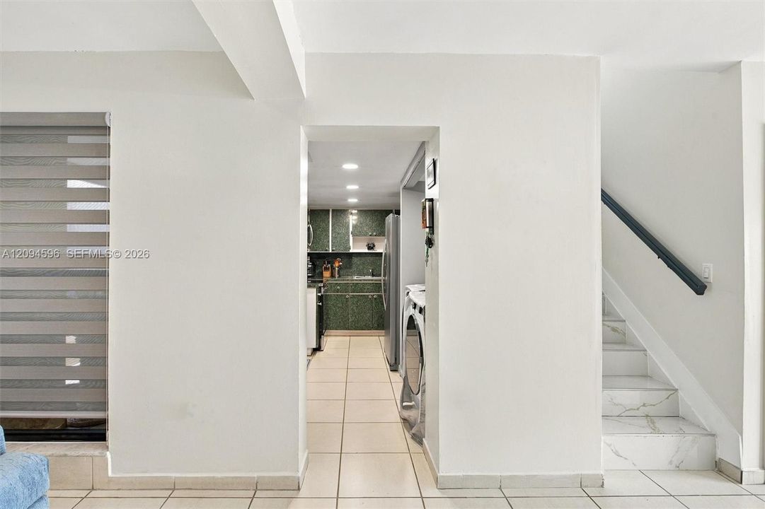 For Sale: $359,900 (3 beds, 3 baths, 1479 Square Feet)