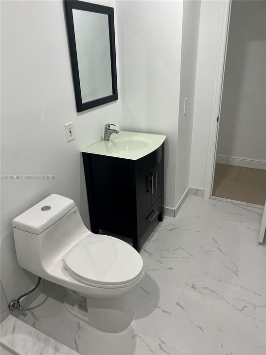 В аренду: $3,200 (3 спален, 1 ванн, 1677 Квадратных фут)
