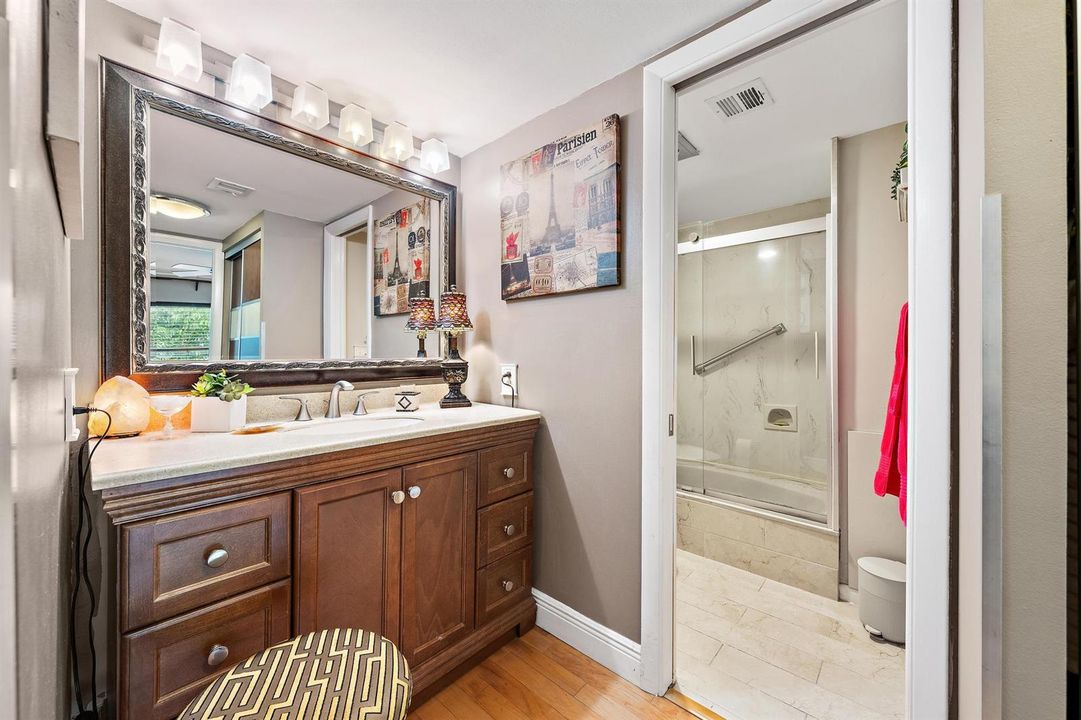 155 Yacht Club Dr 207-4